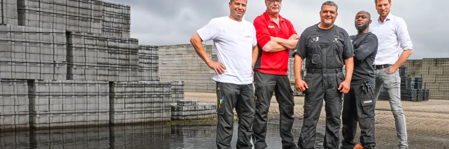 team Martens Mol op terrein